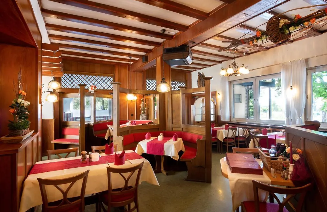 Hotel Zum Rosengarten-1